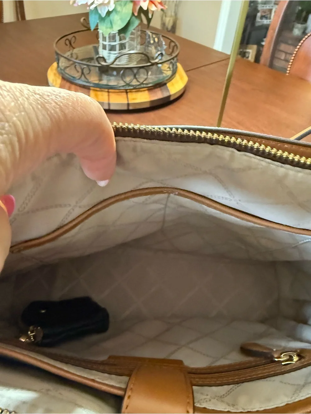 Michael Kors signature Voyager Dark Brown/Black Logo Shoulder Tote